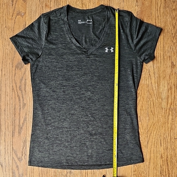 Under Armour Heatgear Gray/Green Fitted Short Sleeve T-Shirt Size M - Picture 4 of 5